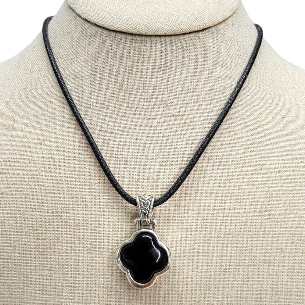 Signed MT Silver Tone Black Clover Quatrefoil Heart Bail Live Pendant Necklace